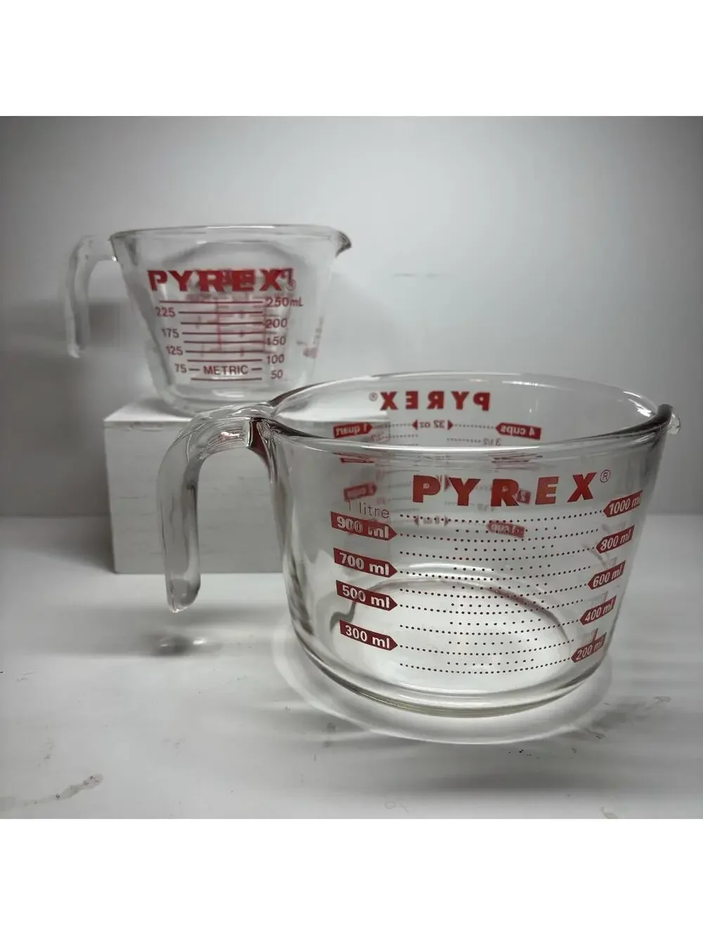 Vintage Pyrex Glass Measuring Cup Lot 1 Litre 1000ml & 250ml Red Lettering 2pc